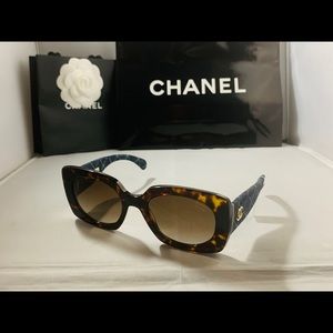 CHANEL Polarized Tortoise Denim Sunglasses 5406